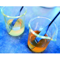 Epoxidové a polyesterové pryskyřice